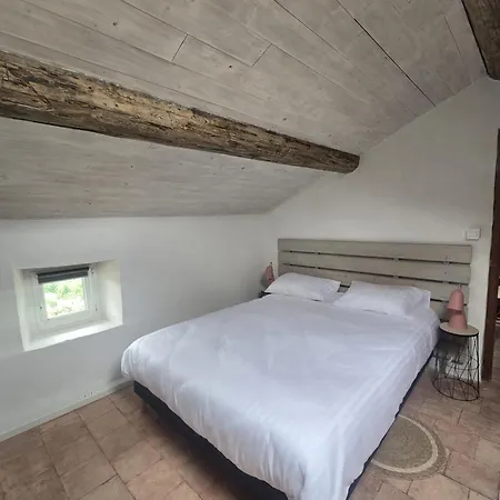 Bed & Breakfast L'uzanges 4*