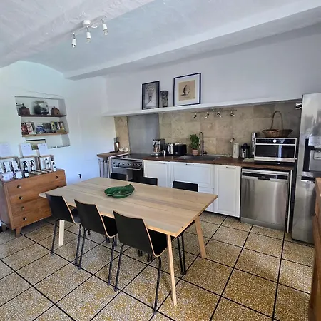 L'uzanges 4* Lussan (Gard)