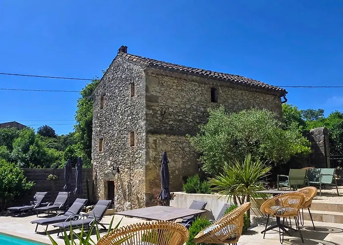 L'uzanges 4* Lussan (Gard)