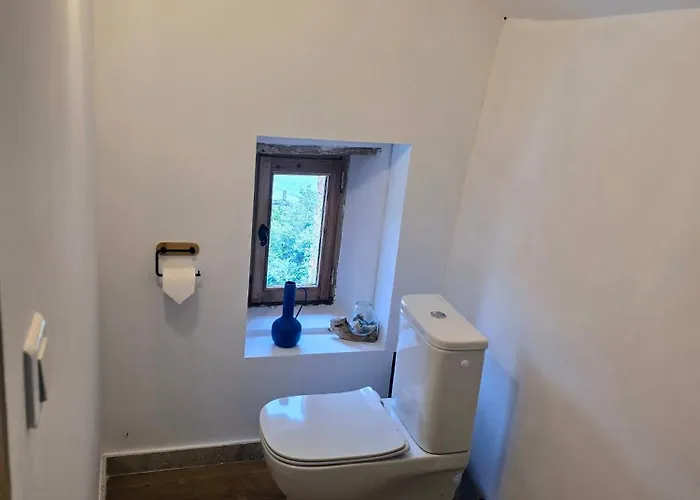 L'uzanges Alojamento de Acomodação e Pequeno-almoço 4*