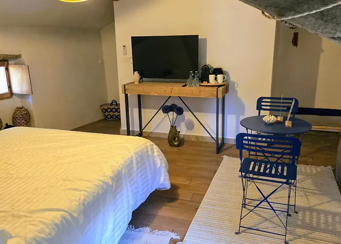 L'uzanges Alojamento de Acomodação e Pequeno-almoço